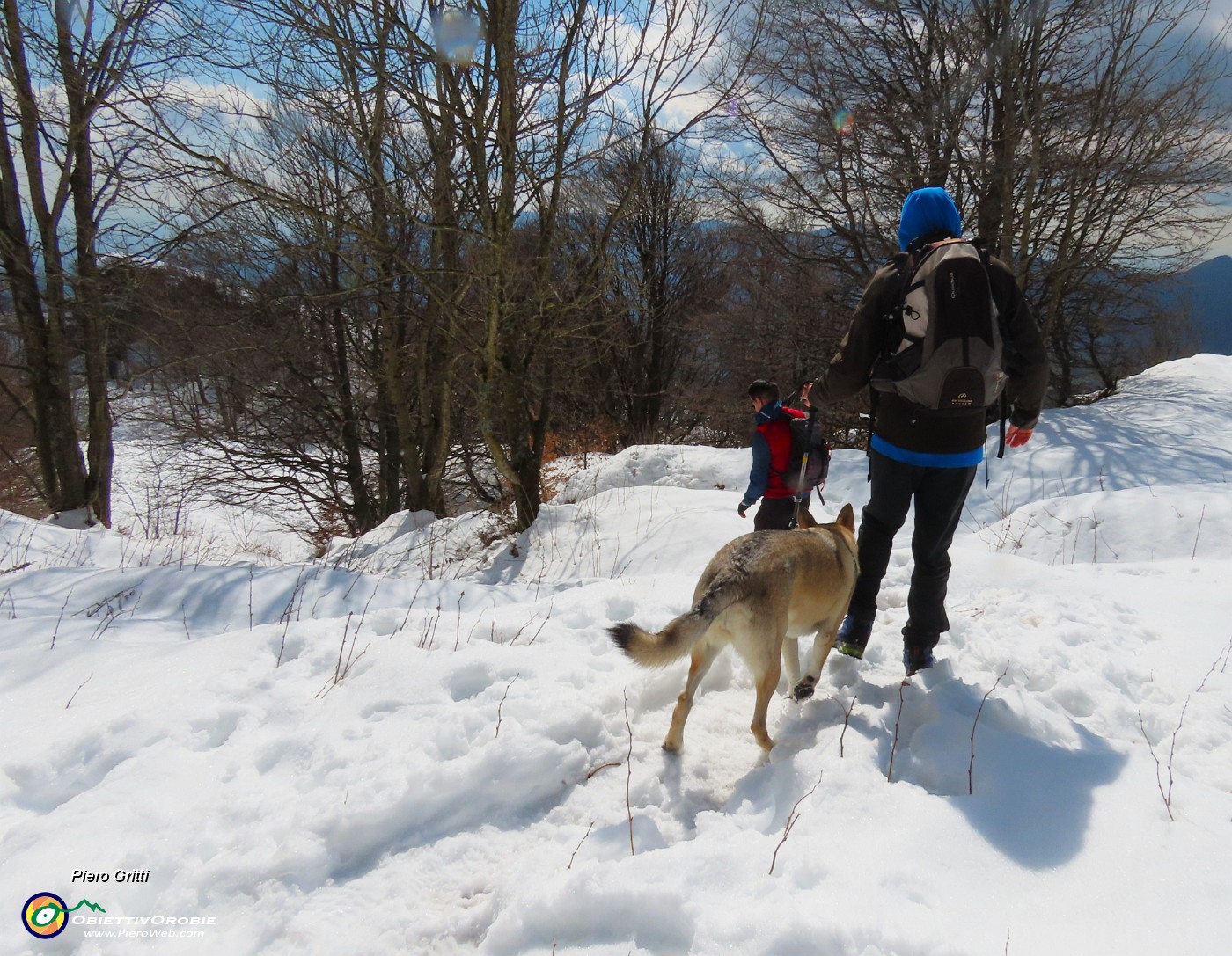 45 Proseguiamo sul sent. 571 per i Tre Faggi.JPG